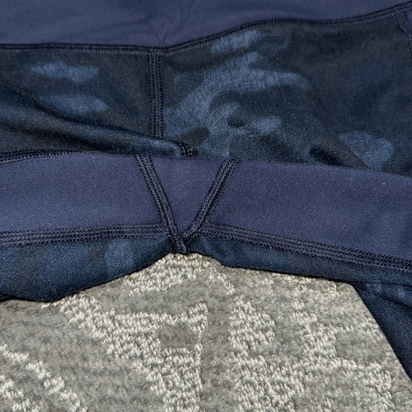 •Lululemon Wunder Under Crop *Full-On Luon• - Picture 7 of 10